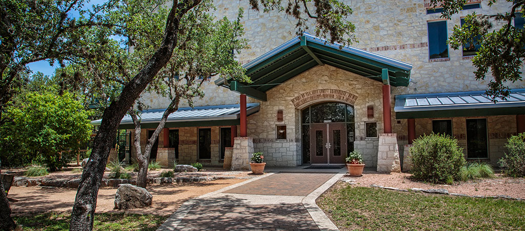 Montessori School International - San Antonio Apartment Living
