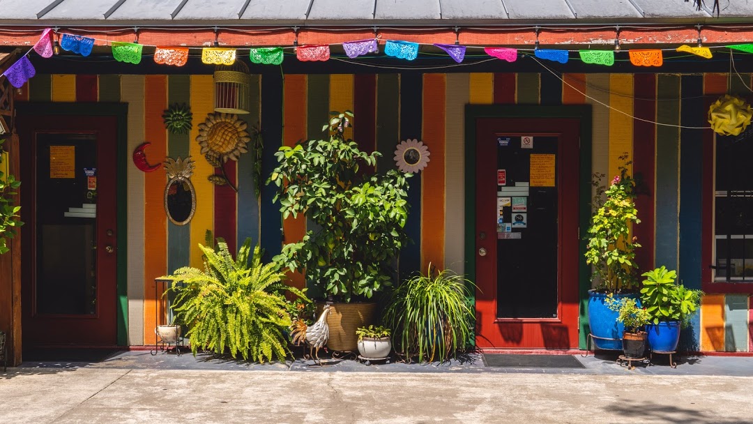 cascabel mexican patio