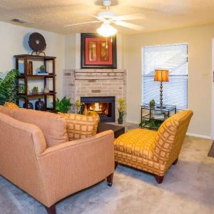 woods-of-elm-creek-interior-livingroom-1